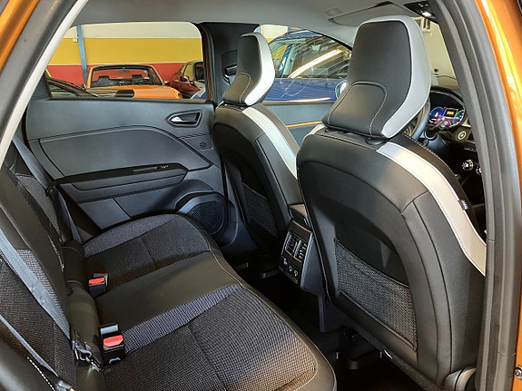 Renault Captur 17 of 25