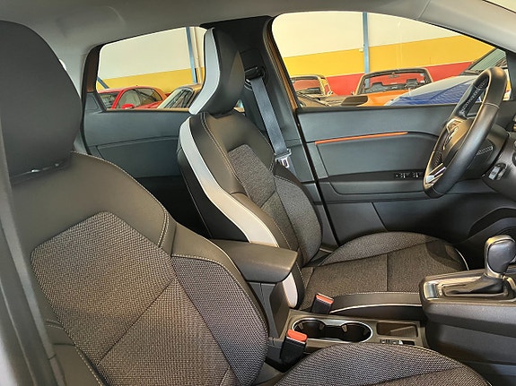 Renault Captur 15 of 25