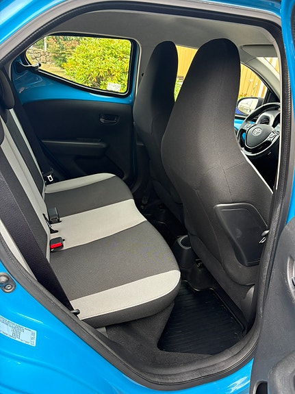 Toyota Aygo 4 of 7