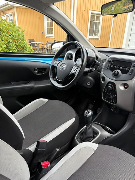 Toyota Aygo 3 of 7