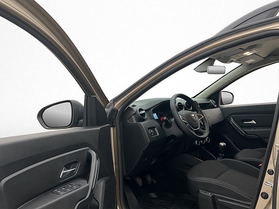 Dacia Duster 10 of 27