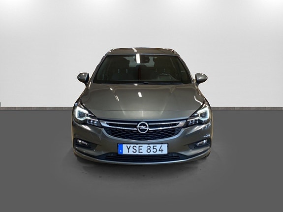 Opel Astra 2 of 9