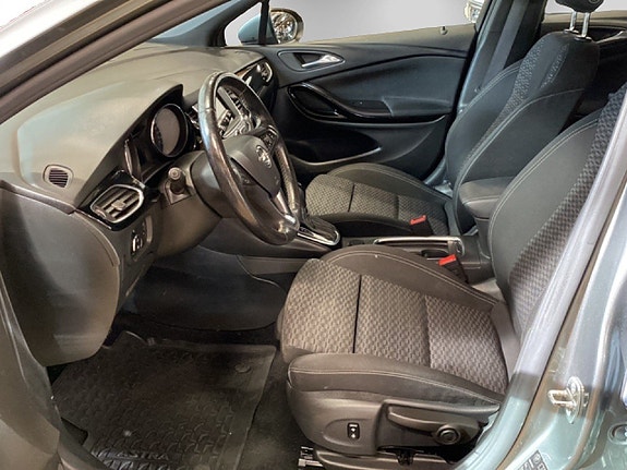 Opel Astra 8 of 9