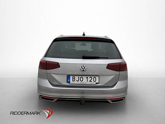 Volkswagen Passat 7 of 30
