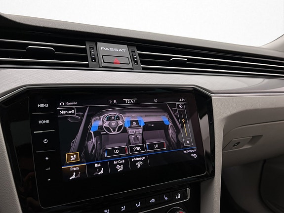 Volkswagen Passat 27 of 30