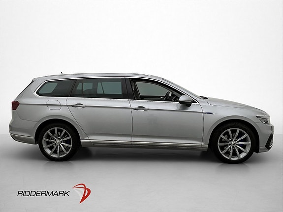 Volkswagen Passat 9 of 30