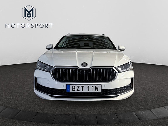 Skoda Superb 9 of 20
