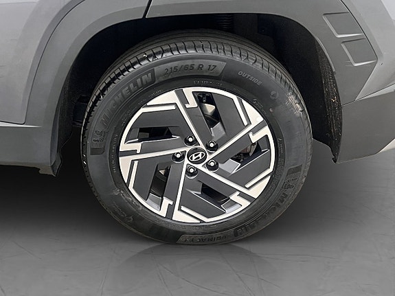 Hyundai Tucson 29 of 30