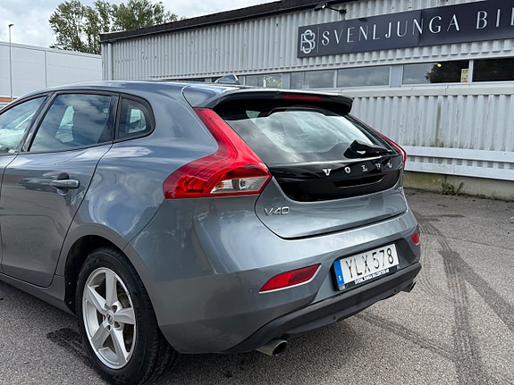 Volvo V40 7 of 24