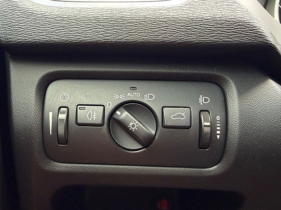 Volvo V40 22 of 24
