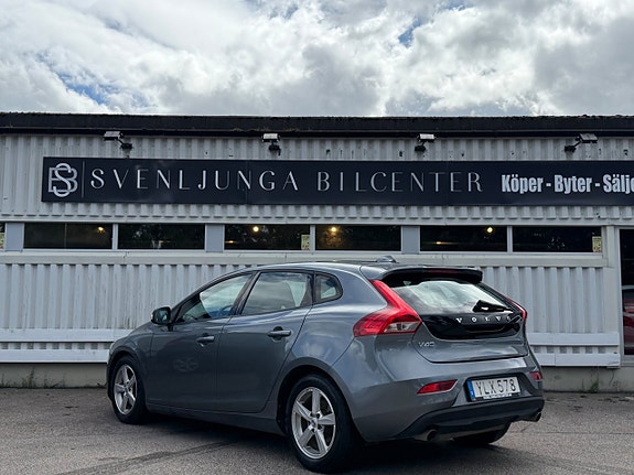 Volvo V40 4 of 24