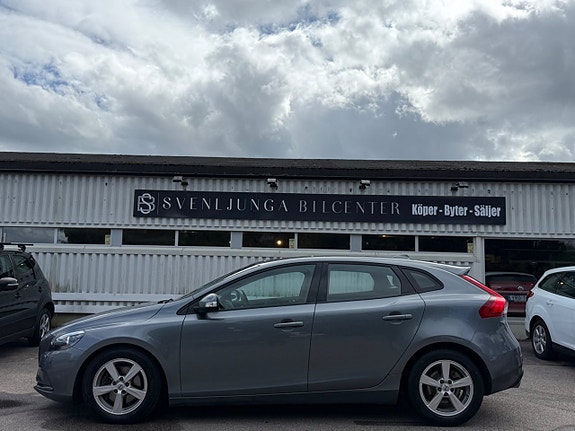 Volvo V40 5 of 24