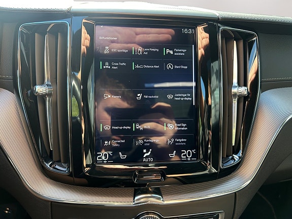 Volvo XC60 20 of 30