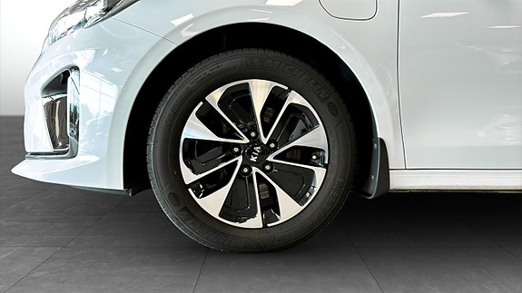 Kia Ceed 9 of 9