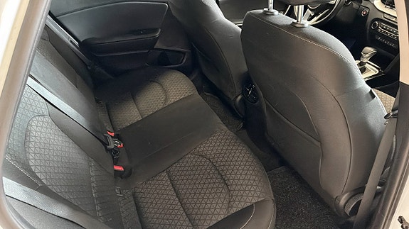 Kia Ceed 5 of 9