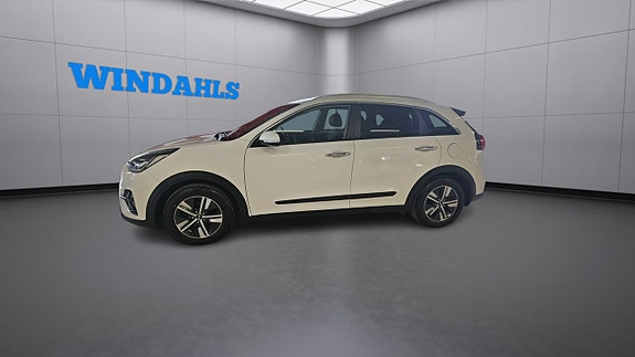 Kia Niro 2 of 11