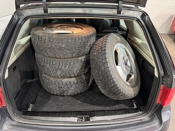 Saab 9-5 16 of 16