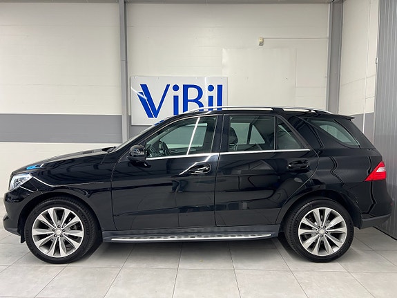 Mercedes-Benz ML350 4 of 30