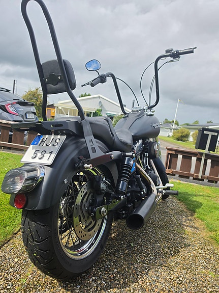 Harley-Davidson Street Bob 4 of 7