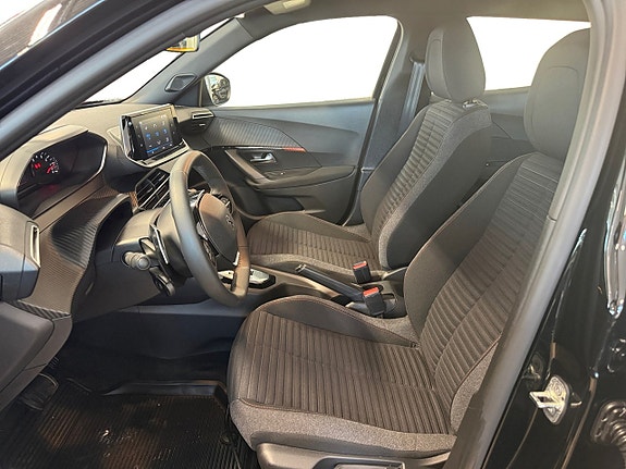 Peugeot 2008 8 of 22