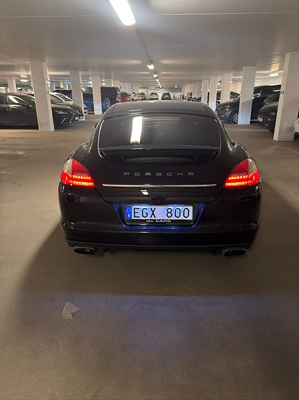 Porsche Panamera 6 of 8
