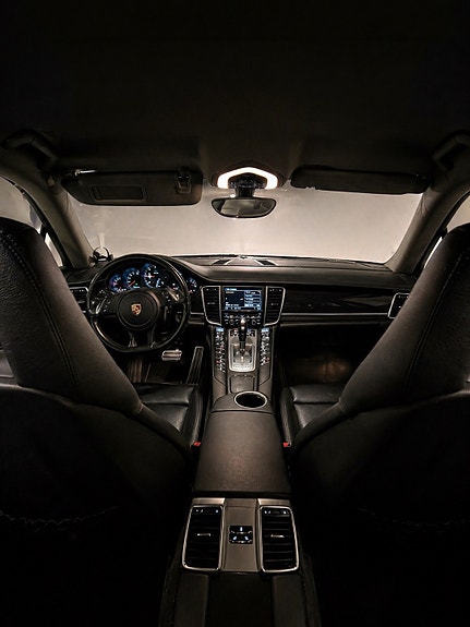Porsche Panamera 8 of 8