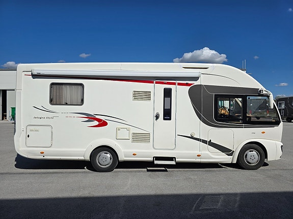 Eura Mobil Integra Style 710 QB *Queenbed *Automat *AC *Taksäng 2 of 5