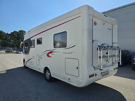 Eura Mobil Integra Style 710 QB *Queenbed *Automat *AC *Taksäng 5 of 5