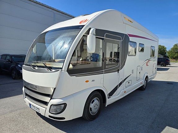 Eura Mobil Integra Style 710 QB *Queenbed *Automat *AC *Taksäng 7 of 30