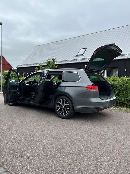 Volkswagen Passat 6 of 16