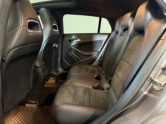 Mercedes-Benz CLA220 d 16 of 20