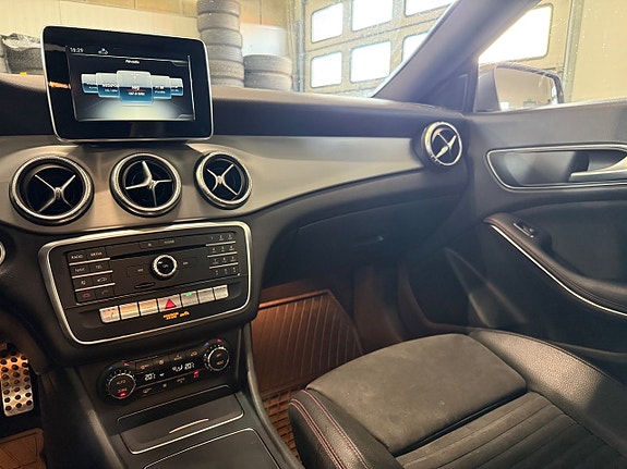 Mercedes-Benz CLA220 d 13 of 20