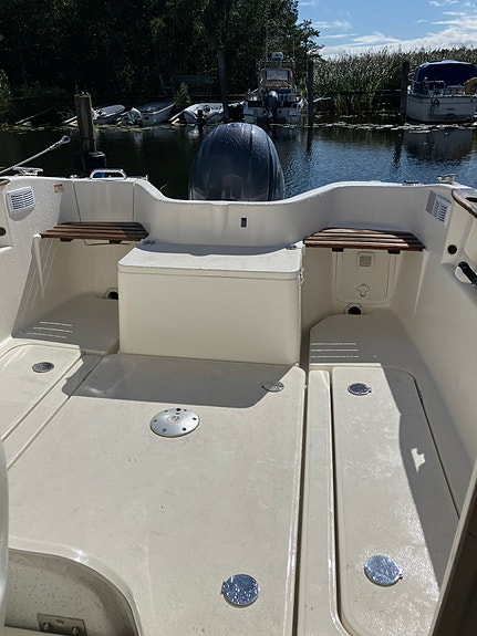 Qvicksilver pilot house 640 8 of 11