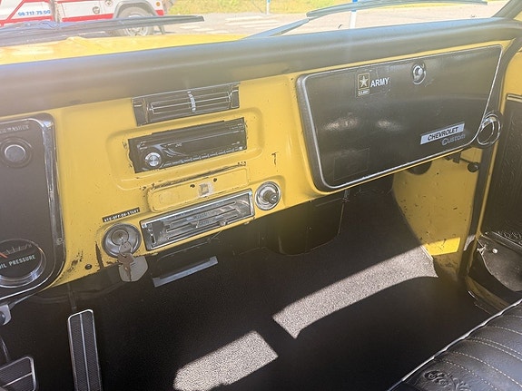 Chevrolet C10 14 of 14