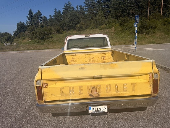 Chevrolet C10 4 of 14