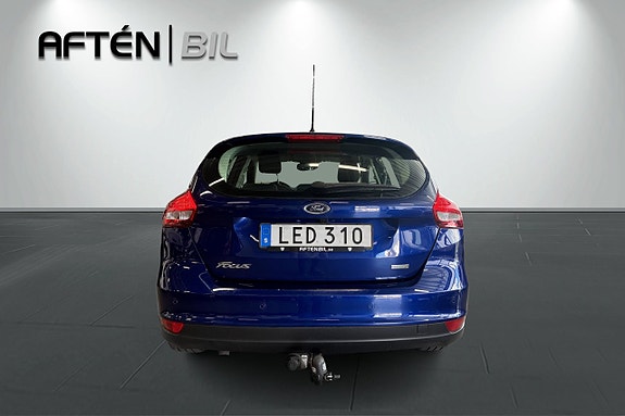 Ford Focus 9 of 19