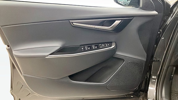 Kia EV6 11 of 12