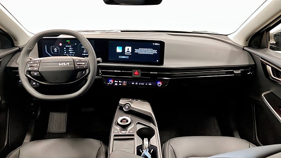 Kia EV6 4 of 12