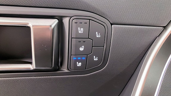Kia Seltos 17 of 18