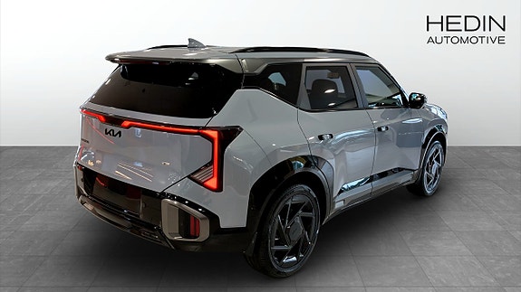 Kia Seltos 2 of 18