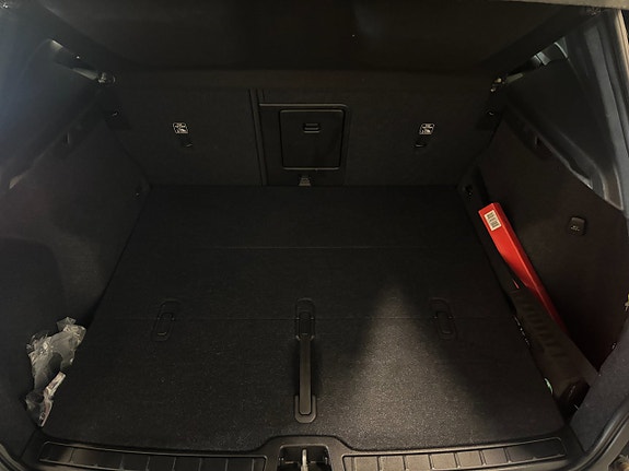 Volvo XC40 20 of 22