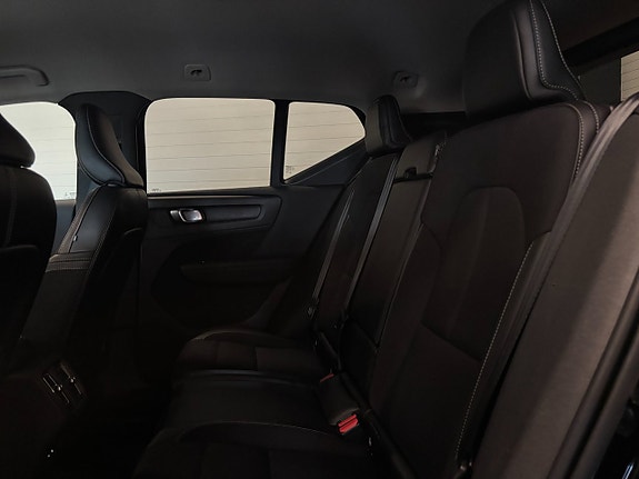 Volvo XC40 18 of 22
