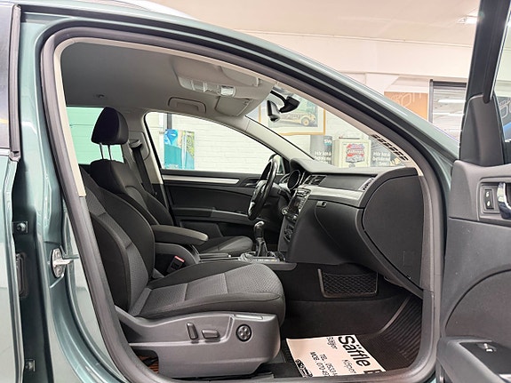 Skoda Superb 12 of 29