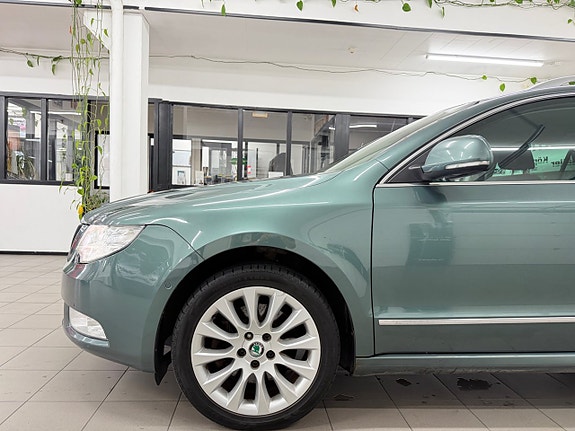 Skoda Superb 10 of 29