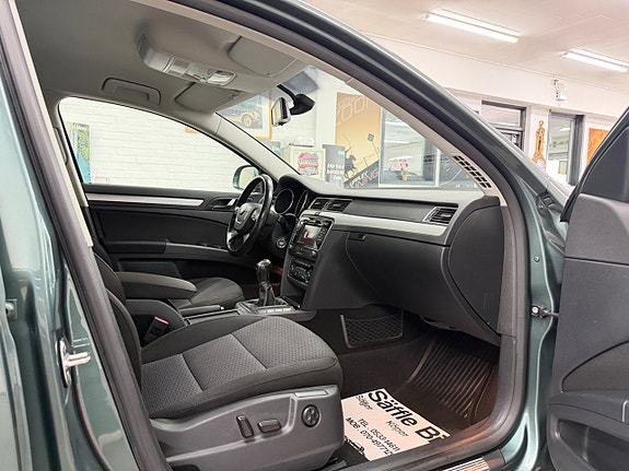 Skoda Superb 11 of 29