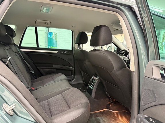 Skoda Superb 15 of 29