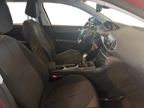 Peugeot 308 13 of 16