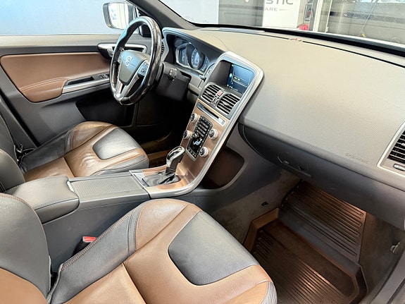 Volvo XC60 20 of 27