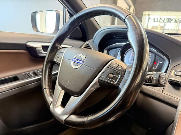 Volvo XC60 22 of 27