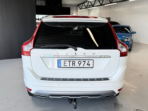 Volvo XC60 9 of 27